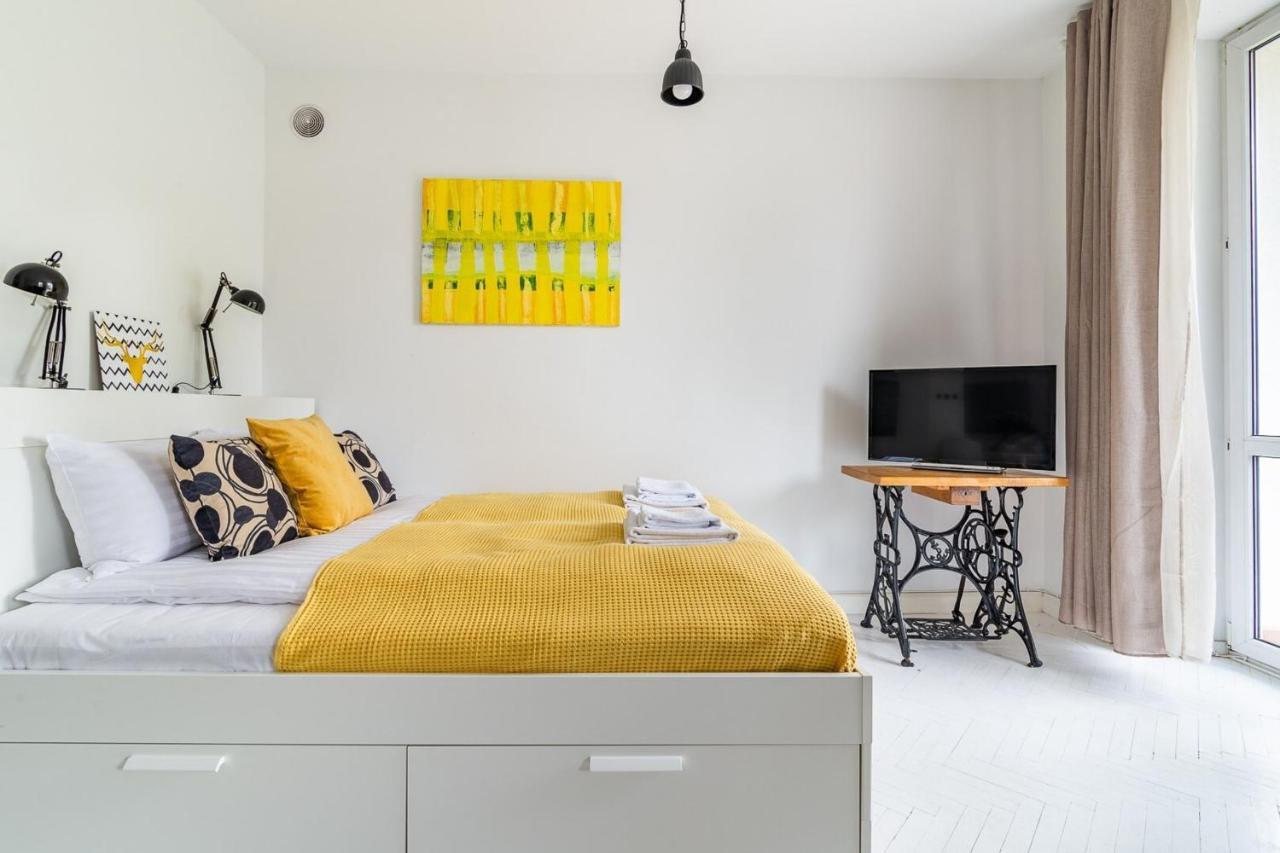 Rent Like Home - Wilcza 22A วอร์ซอ ภายนอก รูปภาพ